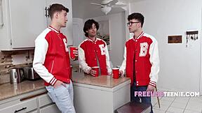 i'd do anything for my anxious bf even free use pussy anytime he needs!! 😩💕