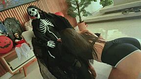 brazilian brunette rides cock till creamy facial finish