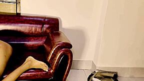 Sistya's Petite Sweet Couple Records Rough Doggystyle Sex First Time