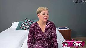 wanna bang this 40yo milf with young studs?