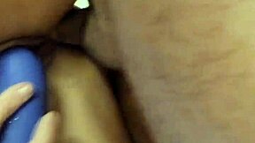 Quer comer esse cuzinho da esposa no banho também??