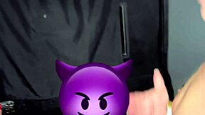 Sharing hubby's cock with cousin as we swap their cum mouth to mouth 😘💦